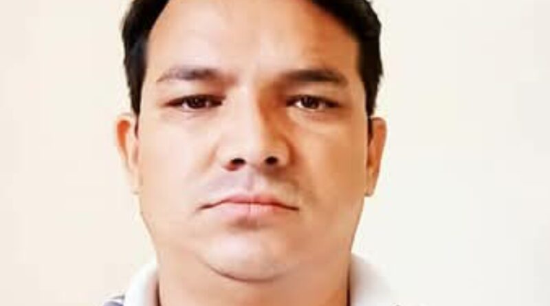 12 वर्षों की सेवा के बाद भरत सिंह नेगी बने चीफ फार्मेसिस्ट