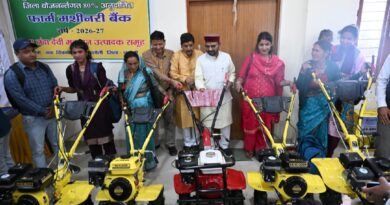 चमोली में ‘सेवा पखवाड़ा’ : योजनाओं से लाभान्वित हुए पात्र लाभार्थी