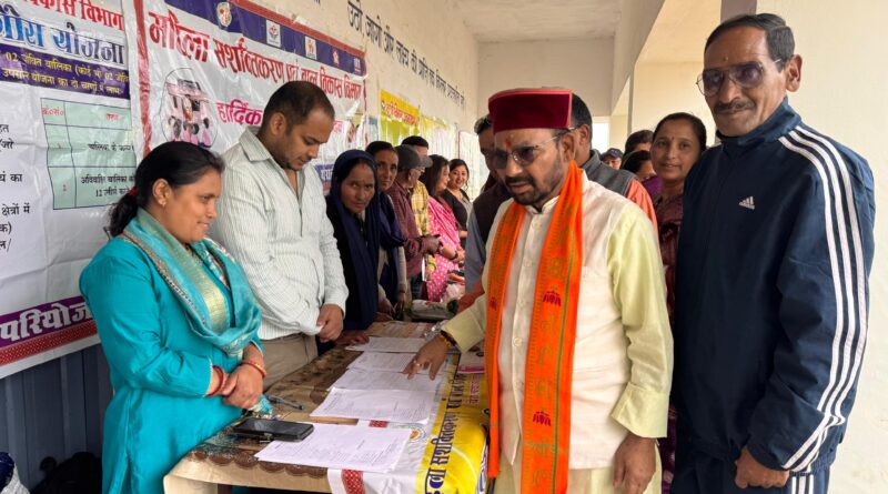 ग्वालदम बहुउद्देशीय शिविर में 43 शिकायतें दर्ज, 25 का मौके पर ही निस्तारण