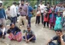 जच्चा-बच्चा की मौत की जांच में देरी पर थराली पुल पर धरने पर बैठा पीड़ित परिवार