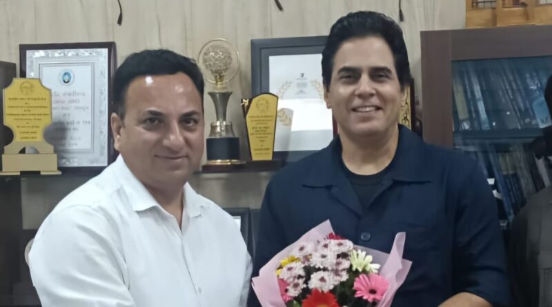फिल्म अभिनेता अमन वर्मा ने की फिल्म विकास परिषद के नोडल अधिकारी से भेंट