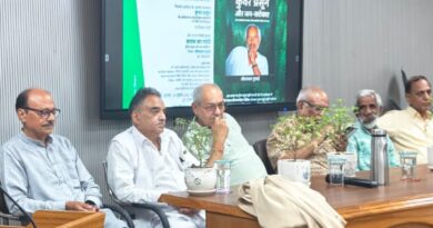 चिपको आंदोलन के अग्रणी जननायक कुंवर प्रसून की पुण्य तिथि पर किया उनको याद