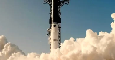 On Second Test of Its Newest Starship Design, SpaceX Sticks the Landing