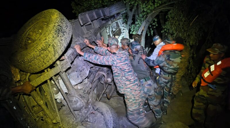 तमक नाले में सेना ने संभाला मोर्चा, हवलदार पंकज की तलाश में सर्च ऑपरेशन जारी