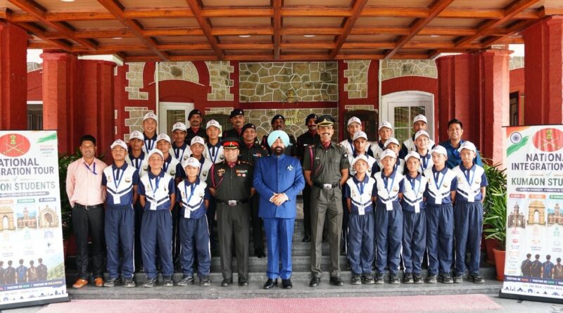 सीमांत गांवों के बच्चों ने देखी देश की विरासत, राष्ट्रपति से भी मिले