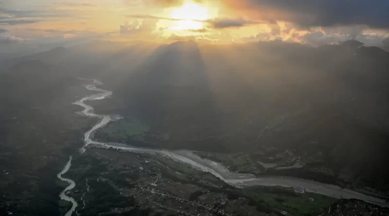 China Says 261 Foreigners From 23 Countries Are Missing in Tibet Flood