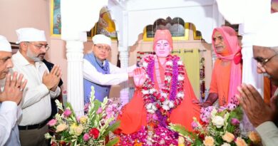 संत लाल दास के निर्वाण दिवस कार्यक्रम में पहुंचे मुख्यमंत्री धामी