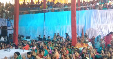 पोखरी में आयोजित शिव महापुराण कथा में उमड़ी श्रद्धालुओं की भीड़