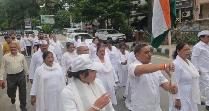 अगस्त क्रांति दिवस पर कांग्रेस सेवादल ने निकाली तिरंगा यात्रा