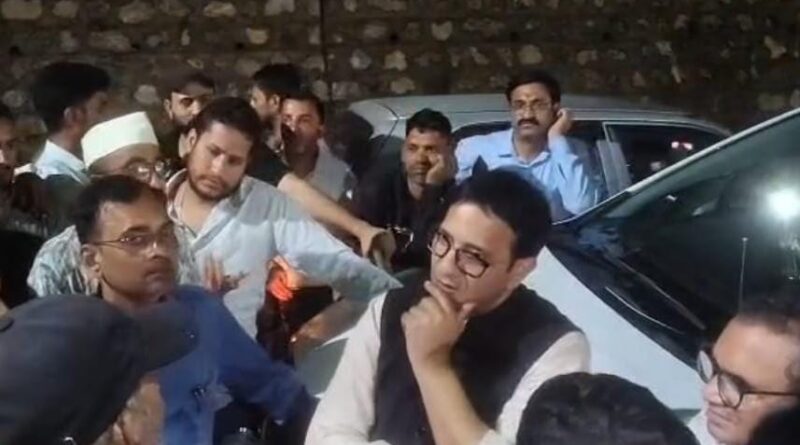 नौगांव सौली के भू-धंसाव प्रभावित क्षेत्र का जिलाधिकारी ने किया स्थलीय निरीक्षण