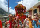 माता मूर्ति मंदिर पहुंचे नर-नारायण, पुष्पवर्षा से हुआ स्वागत