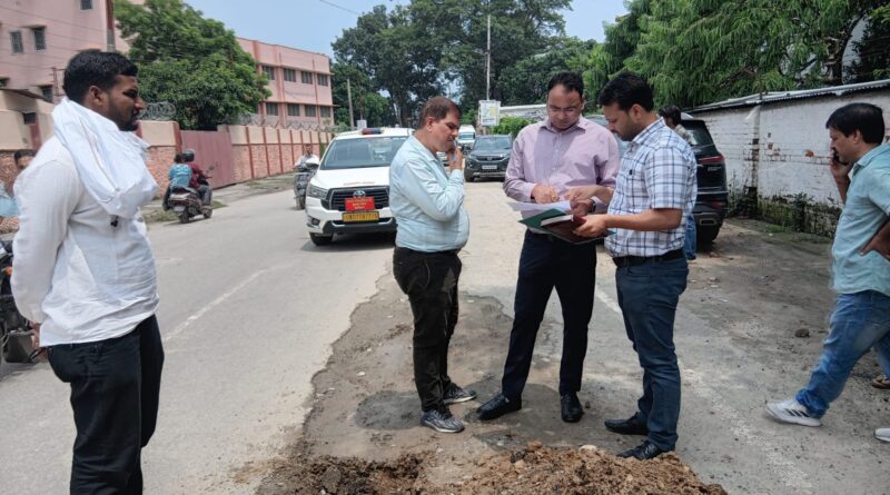 कुंभ की तैयारियों के तहत पेयजल योजनाओं में तेजी, अपर मेलाधिकारी ने किया स्थलीय निरीक्षण