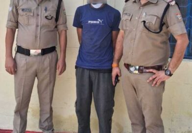 गौचर में घर का ताला तोड़कर चोरी करने वाला आरोपी गिरफ्तार, चोरी का सामान बरामद गौचर में घर का ताला तोड़कर चोरी करने वाला आरोपी गिरफ्तार, चोरी का सामान बरामद