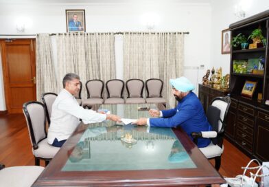 संस्कृत सप्ताह से पहले राज्यपाल से मिले संस्कृत शिक्षा सचिव संस्कृत सप्ताह से पहले राज्यपाल से मिले संस्कृत शिक्षा सचिव