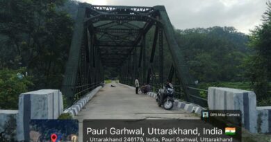 कतेड़ा नदी के पुराने पुल की रेलिंग क्षतिग्रस्त, सुरक्षा पाइप चोरी होने से बढ़ा खतरा