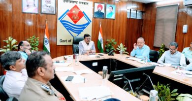 वाइब्रेंट विलेज क्षेत्रों के समग्र विकास को प्राथमिकता दें: मुख्य सचिव