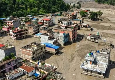 बार-बार चेतावनी दे रहा हिमालय, आखिर कब लेंगे सबक? बार-बार चेतावनी दे रहा हिमालय, आखिर कब लेंगे सबक?