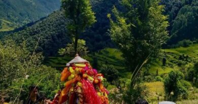 कैलाश की ओर बढ़ रहीं नंदा की तीन डोलियां, यात्रामार्ग नंदामय