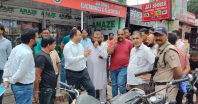 कुंभ मेला की विकास योजनाओं को लेकर स्थानीय व्यापारियों की आशंकाएं संवाद से हुईं दूर