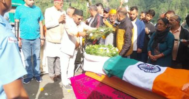 वायुसेना के सार्जेंट आशीष जुयाल का आकस्मिक निधन, सैन्य सम्मान के साथ अंतिम संस्कार