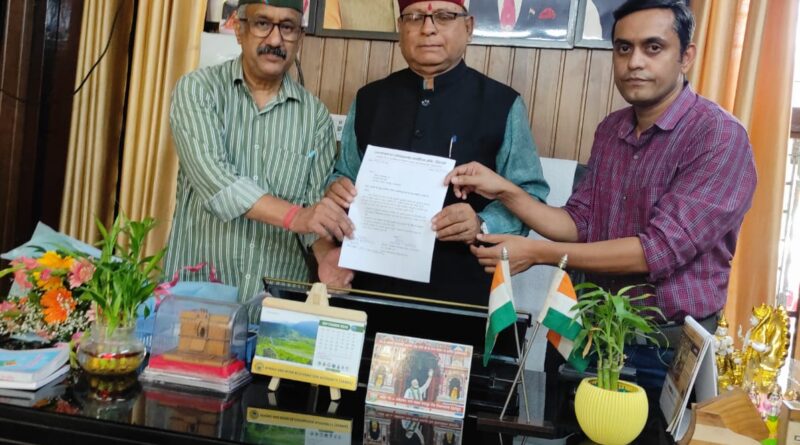 गढ़वाली, कुमाऊंनी और जौनसारी को मान्यता देने की मांग