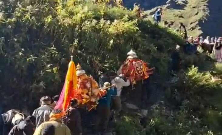 बड़ीजात यात्रा सुतोल पहुंची, रातभर होगा देवी जागरण