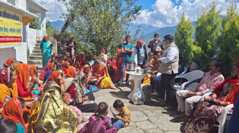 बेराधार के किसानों को प्राकृतिक खेती के लाभ बताए 