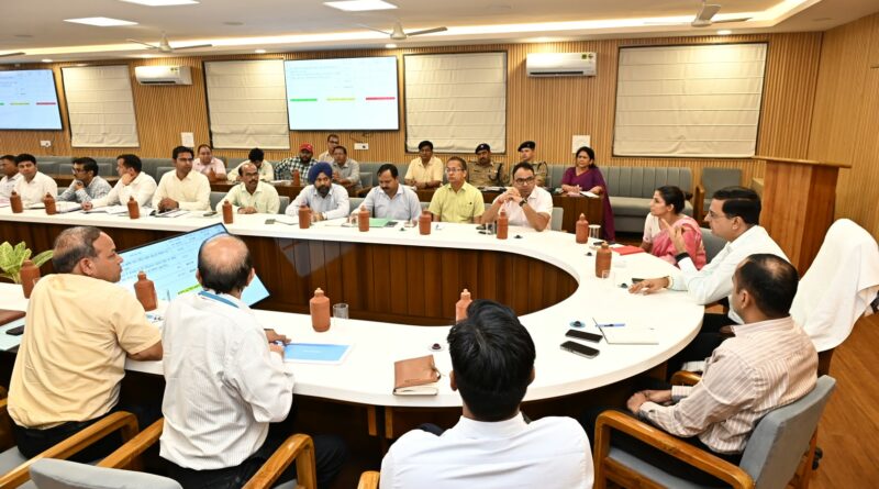 अर्ध कुंभ मेला से पहले राष्ट्रीय राजमार्गों की परियोजनाएं पूरी करने के निर्देश