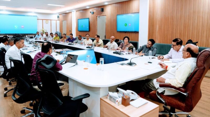 स्वास्थ्य उनियाल ने 391 फार्मेसी अधिकारी पदों को क्रियाशील करने पर मांगा प्रस्ताव