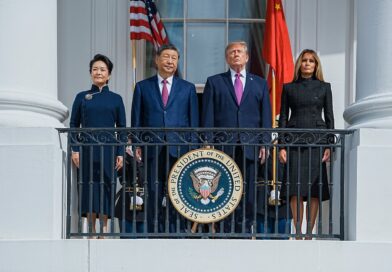 Trump Greets Xi at White House, Where Pomp May Mask Tensions