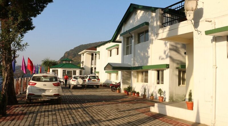 रुद्रप्रयाग के तीन निरीक्षण भवन निजी हाथों में देने की तैयारी का कांग्रेस ने लगाया आरोप