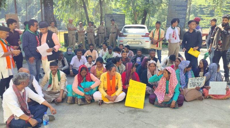 रामलाल की संदिग्ध मौत के खुलासे की मांग को लेकर यूकेडी का प्रदर्शन, नार्को टेस्ट की मांग
