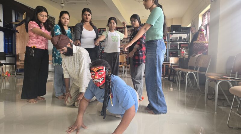 दून विश्वविद्यालय में रंगमंच की बारीकियों से रूबरू हुए विद्यार्थी
