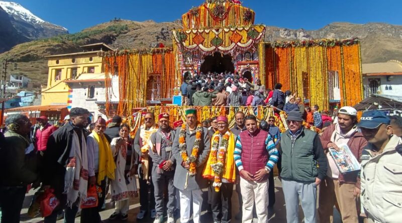 दो सप्ताह बाद बीकेटीसी के अस्थायी कर्मचारियों का धरना समाप्त