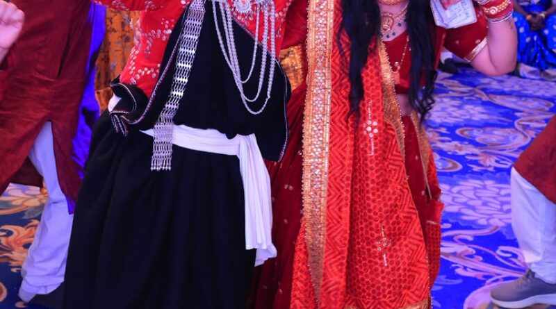 दुबई में गूंजी देवभूमि की लोकधुनें, उत्तराखंडी गीतों पर झूमे प्रवासी