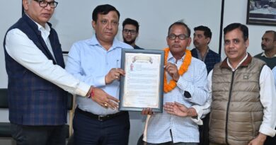 सूचना विभाग में 30 वर्ष की दीर्घकालीन सेवा के बाद सेवानिवृत्त हुए रईस अहमद, महानिदेशक ने दी भावभीनी विदाई
