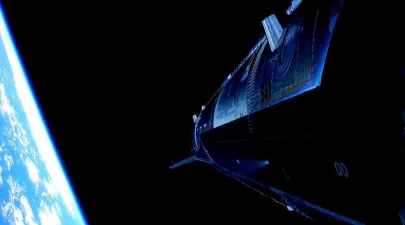 SpaceX’s Starship Makes It to Orbit for the First Time, but Returns to Earth Early
