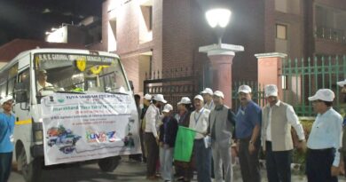 युवा संगम के तहत उत्तराखंड के प्रतिनिधियों का दल पश्चिम बंगाल रवाना